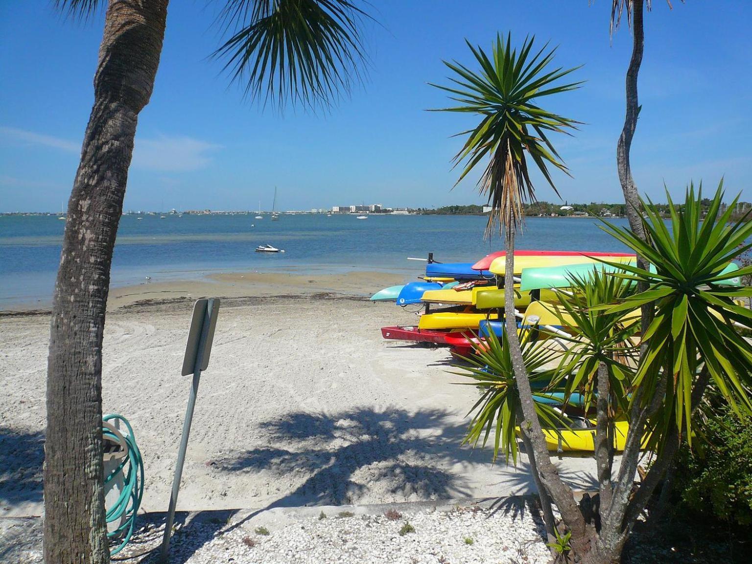 Affordable Two Bedroom Tropical Condo - Private Beach, Pools, Hot Tub São Petersburgo Exterior foto