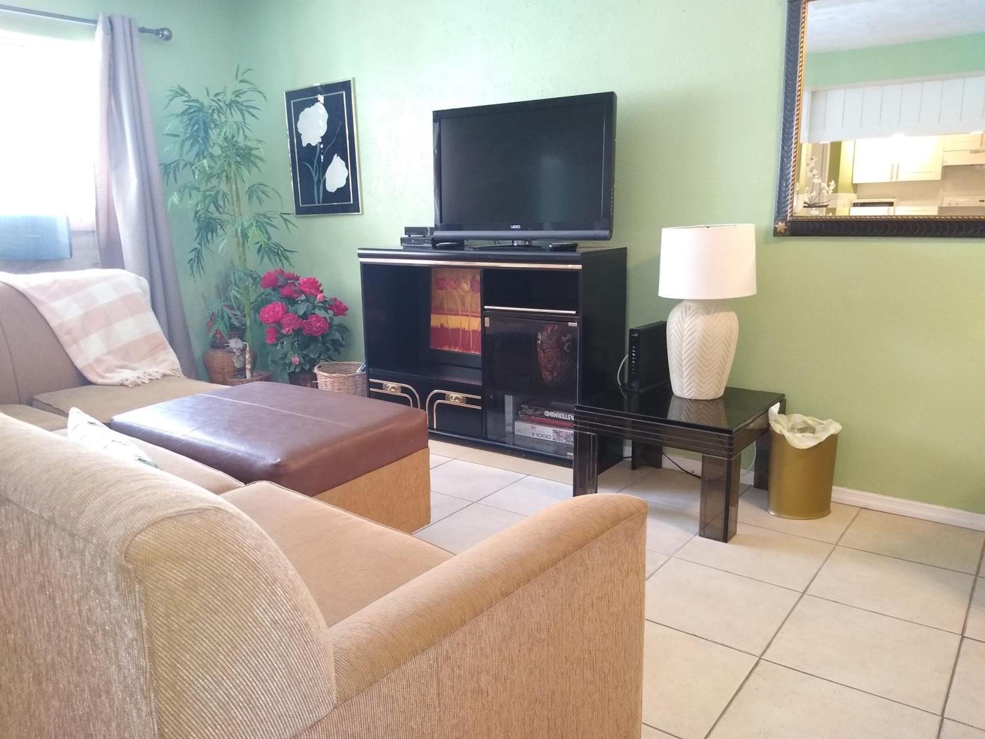 Affordable Two Bedroom Tropical Condo - Private Beach, Pools, Hot Tub São Petersburgo Exterior foto